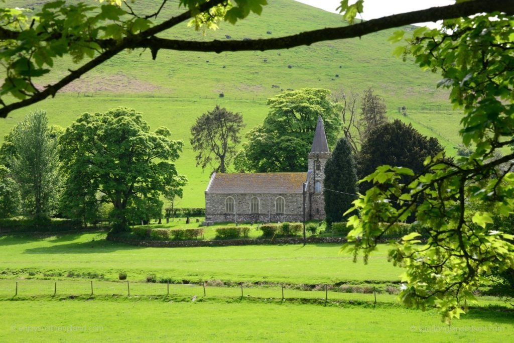 bei Llanarmon Dyffryn Ceiriog